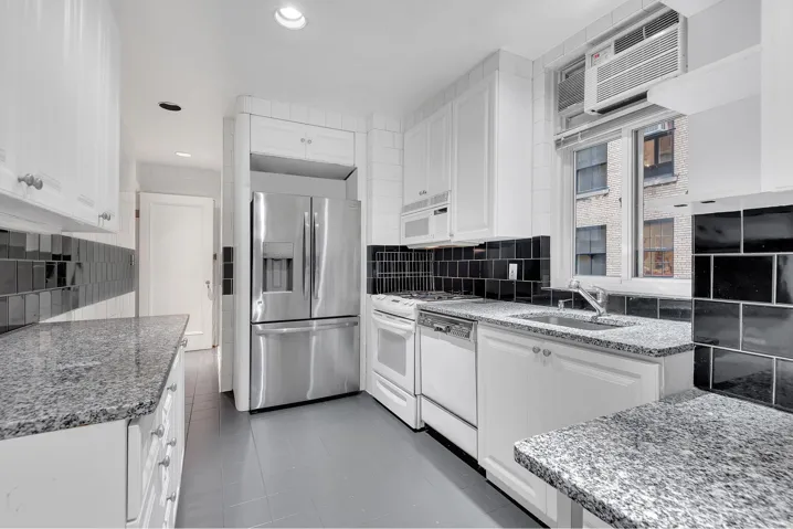 1105 PARK Avenue, New York City, NY 10128
