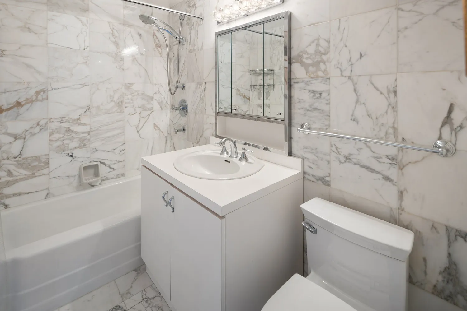 860 United Nations Plaza 20f, Newyorkcity, New York 10017, 2 Bedrooms Bedrooms, 5 Rooms Rooms,4 BathroomsBathrooms,Residential,For Sale,UNITED NATIONS,RLS10892423 860 United Nations Plaza 20f, Newyorkcity, New York 10017, 2 Bedrooms Bedrooms, 5 Rooms Rooms,4 BathroomsBathrooms,Residential,For Sale,UNITED NATIONS,RLS10892423