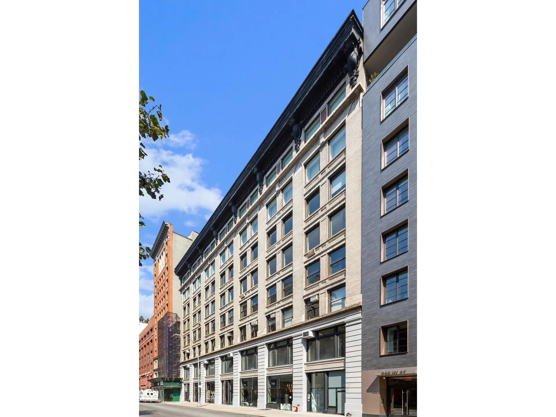 227 West 17th Street 3, Newyorkcity, New York 10011, 4 Bedrooms Bedrooms, 12 Rooms Rooms,2 BathroomsBathrooms,Residential,For Sale,17TH,RLS10936027 227 West 17th Street 3, Newyorkcity, New York 10011, 4 Bedrooms Bedrooms, 12 Rooms Rooms,2 BathroomsBathrooms,Residential,For Sale,17TH,RLS10936027