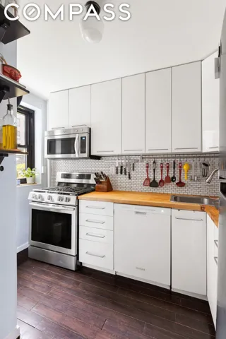 185 Clinton Avenue, New York City, NY 11205