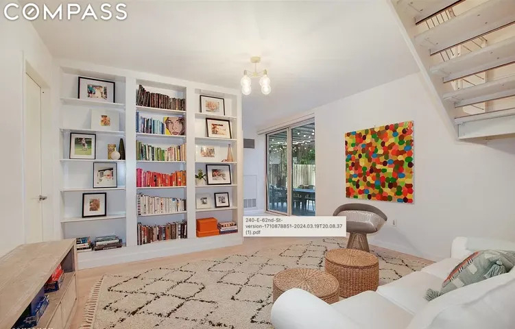 462 W 58th Street, New York City, NY 10019