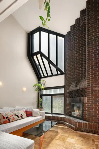 365 W 19th Street, New York City, NY 10011