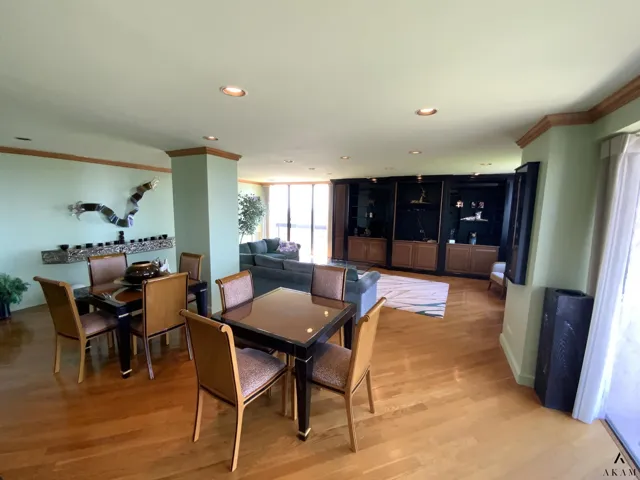 270-10 Grand Central Parkway, New York City, NY 11005