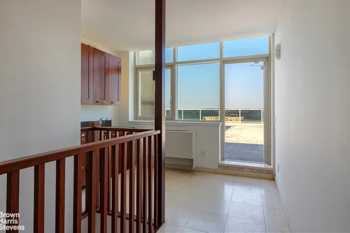 640 W 237TH Street, New York City, NY 10463