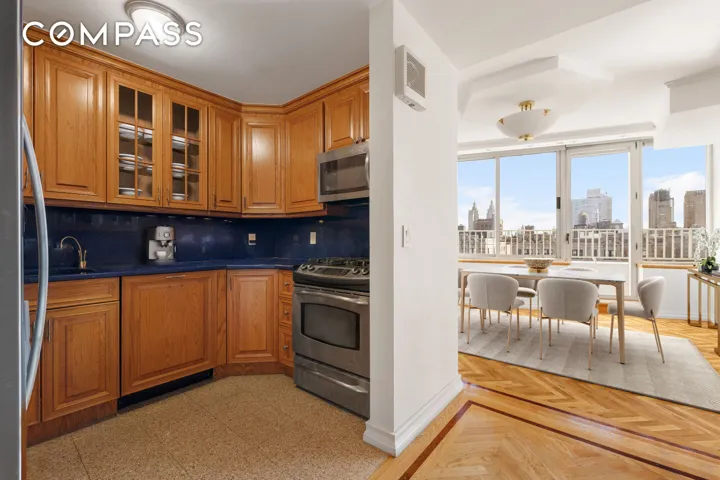 201 W 72nd Street, New York City, NY 10023
