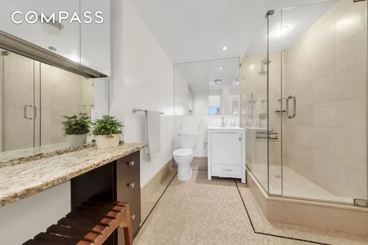 400 E 56th Street, New York City, NY 10022
