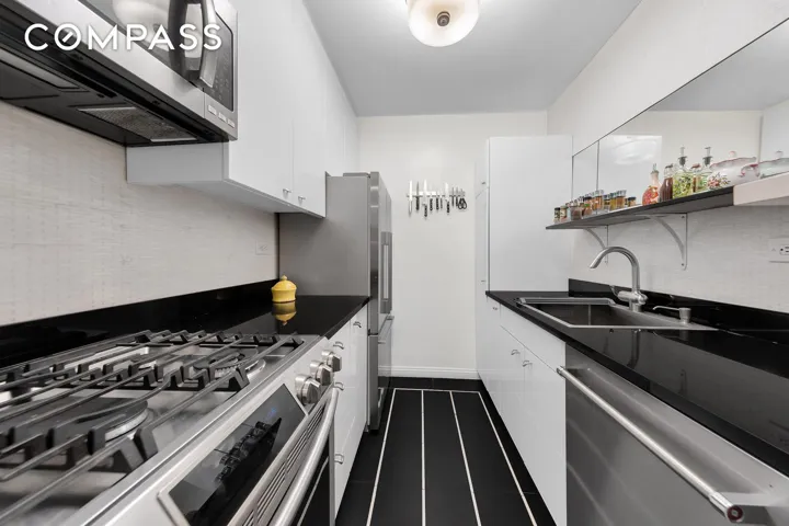 400 E 56th Street, New York City, NY 10022
