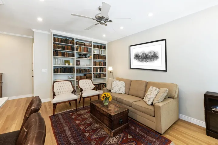 315 E 80TH Street, New York City, NY 10075