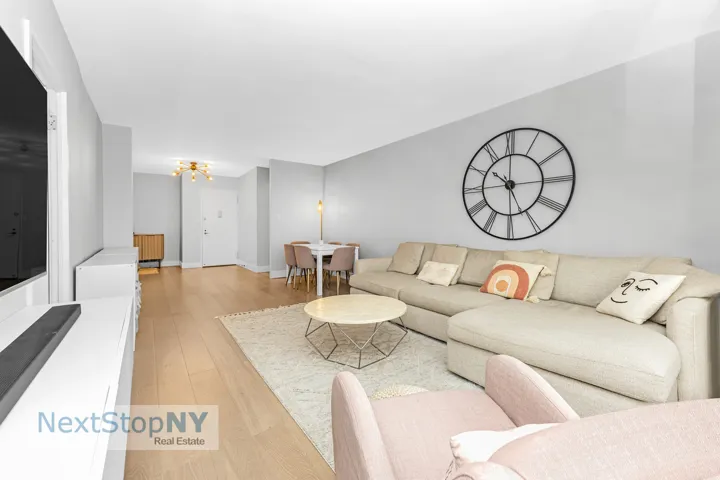400 E 56TH Street, New York City, NY 10022