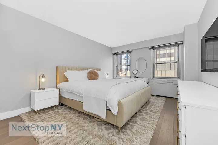 400 E 56TH Street, New York City, NY 10022