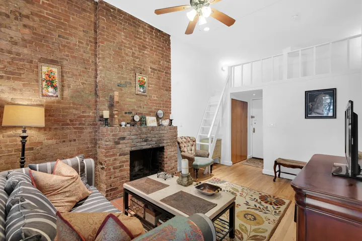 304 W 88TH Street, New York City, NY 10024