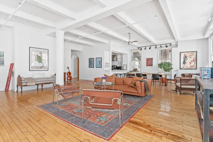 7 E 20th Street, New York City, NY 10003