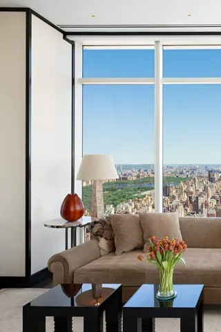 151 E 58th Street, New York City, NY 10022