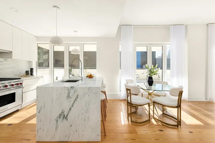 427 E 90TH Street, New York City, NY 10128
