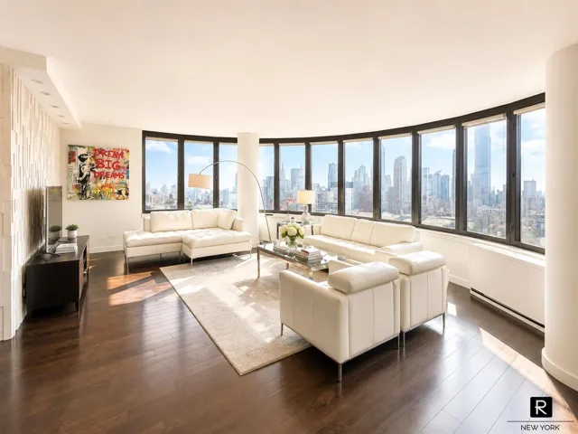 330 E 38th Street, New York City, NY 10016