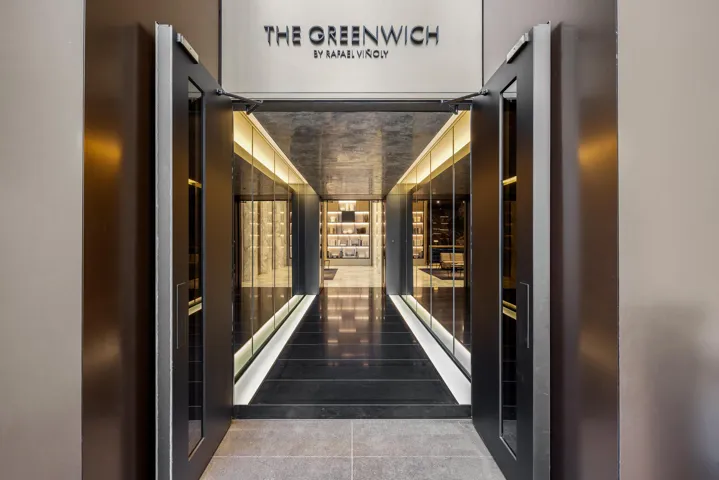 125 GREENWICH Street, New York City, NY 10006