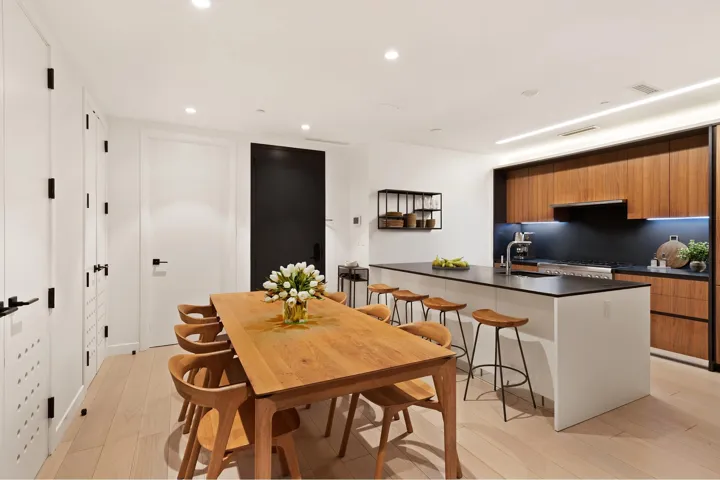 856 WASHINGTON Avenue, New York City, NY 11238