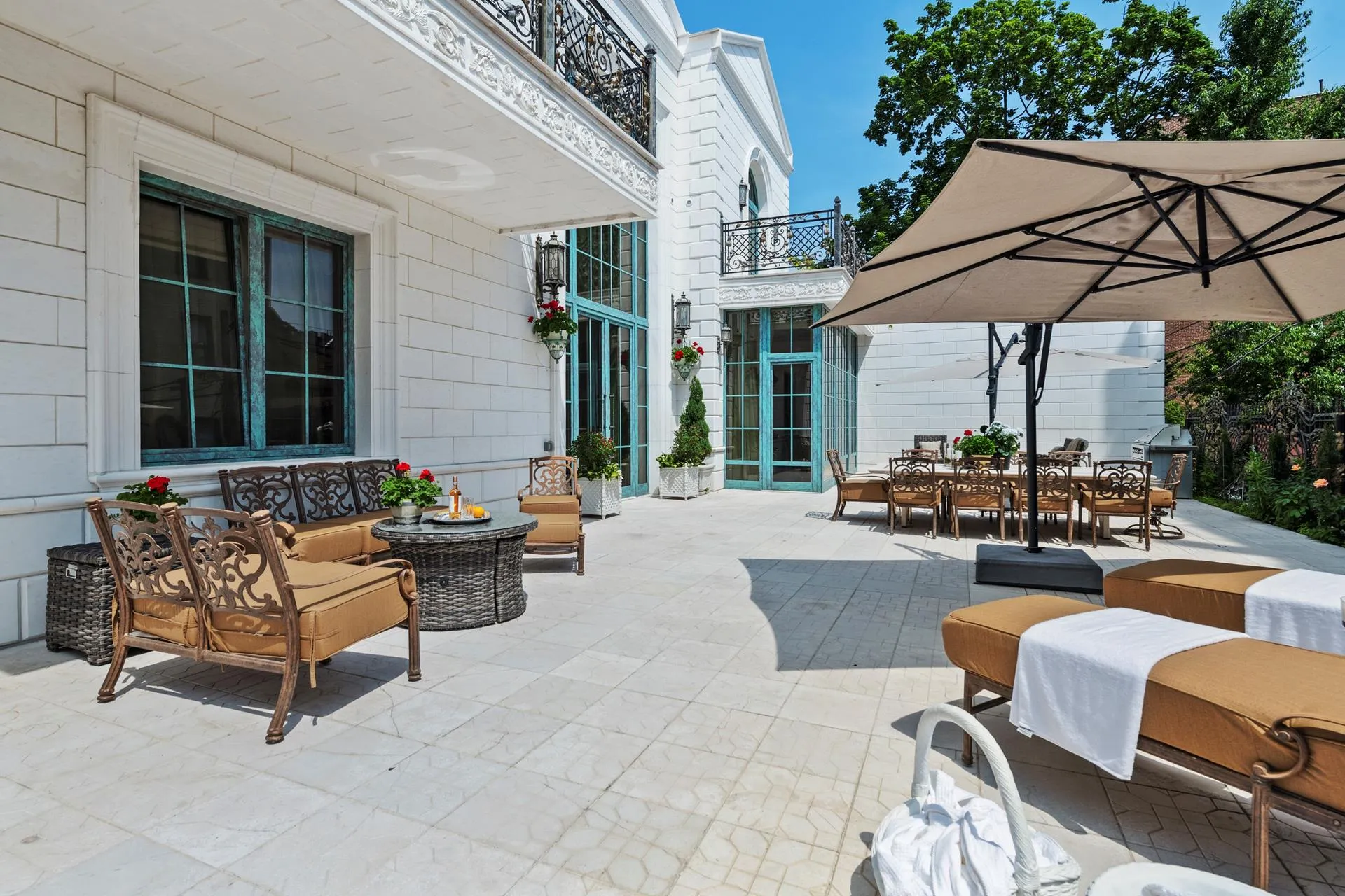 220 77th Street, New York City, New York 11209, 6 Bedrooms Bedrooms, 15 Rooms Rooms,6 BathroomsBathrooms,Residential,For Sale,77TH,RLS20039760 220 77th Street, New York City, New York 11209, 6 Bedrooms Bedrooms, 15 Rooms Rooms,6 BathroomsBathrooms,Residential,For Sale,77TH,RLS20039760