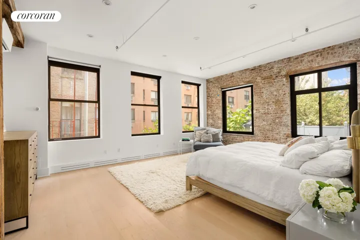 430 E 10TH Street, New York City, NY 10009