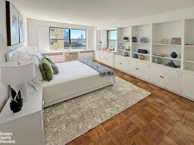 35 SUTTON Place, New York City, NY 10022
