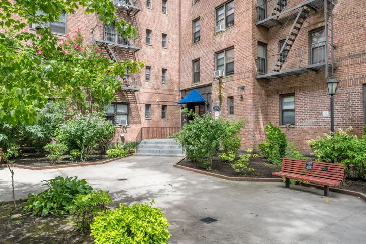 35 Oliver Street 6e, New York City, New York 11209, 1 Room Rooms,1 BathroomBathrooms,Residential,For Sale,Oliver,RLS20046483