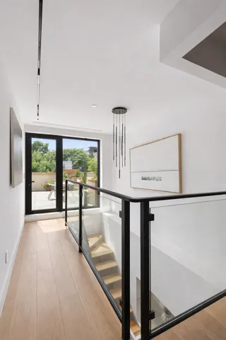61 N HENRY Street, New York City, NY 11222