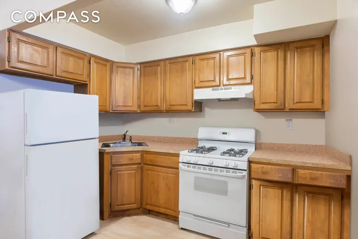 4204 Oneida Avenue, New York City, NY 10470