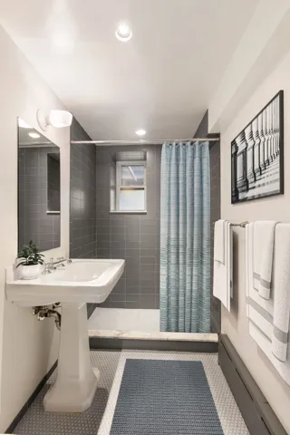 93 RYERSON Street, New York City, NY 11205