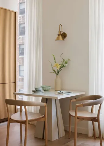 135 E 47TH Street, New York City, NY 10017