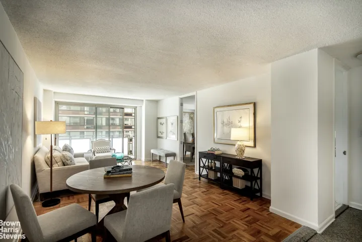 300 E 40TH Street, New York City, NY 10016