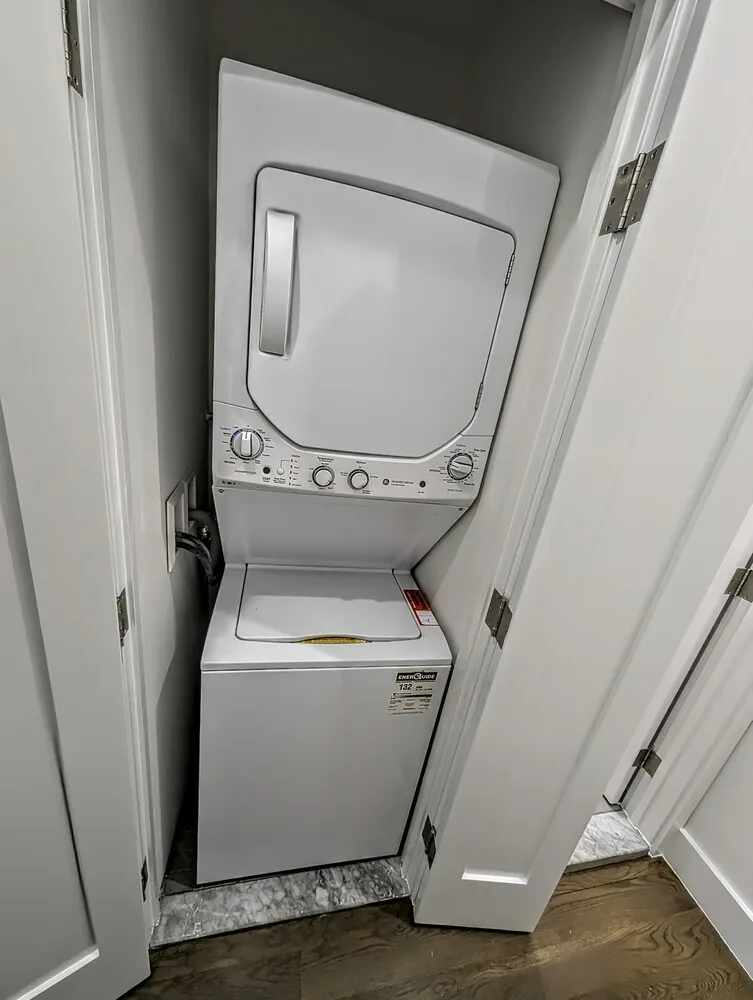 1661 Nostrand Avenue 2f, New York City, New York 11226, 1 Bedroom Bedrooms, 2 Rooms Rooms,1 BathroomBathrooms,Residential Lease,For Rent,NOSTRAND,RLS20052537 1661 Nostrand Avenue 2f, New York City, New York 11226, 1 Bedroom Bedrooms, 2 Rooms Rooms,1 BathroomBathrooms,Residential Lease,For Rent,NOSTRAND,RLS20052537