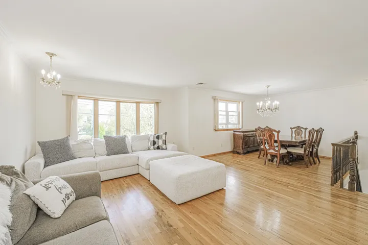 80 FREEDOM Avenue, New York City, NY 10314