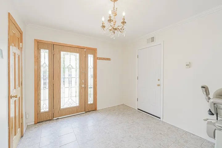 80 FREEDOM Avenue, New York City, NY 10314