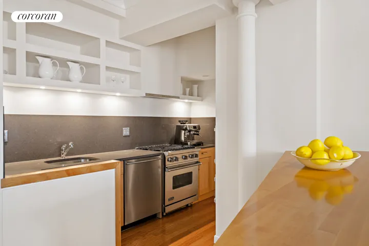 426 W BROADWAY, New York City, NY 10012