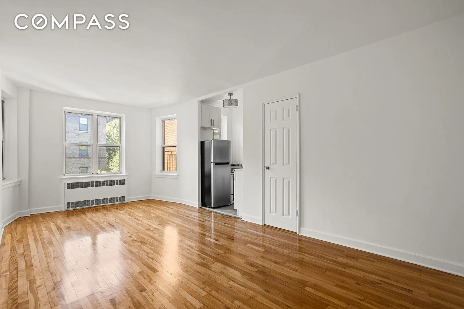 33-35 81st Street 5a, New York City, New York 11372, 2 Rooms Rooms,1 BathroomBathrooms,Residential,For Sale,81st,RLS20055574 33-35 81st Street 5a, New York City, New York 11372, 2 Rooms Rooms,1 BathroomBathrooms,Residential,For Sale,81st,RLS20055574