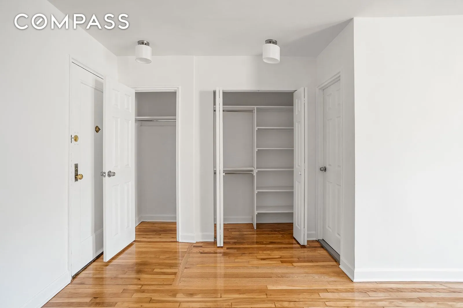 33-35 81st Street 5a, New York City, New York 11372, 2 Rooms Rooms,1 BathroomBathrooms,Residential,For Sale,81st,RLS20055574 33-35 81st Street 5a, New York City, New York 11372, 2 Rooms Rooms,1 BathroomBathrooms,Residential,For Sale,81st,RLS20055574