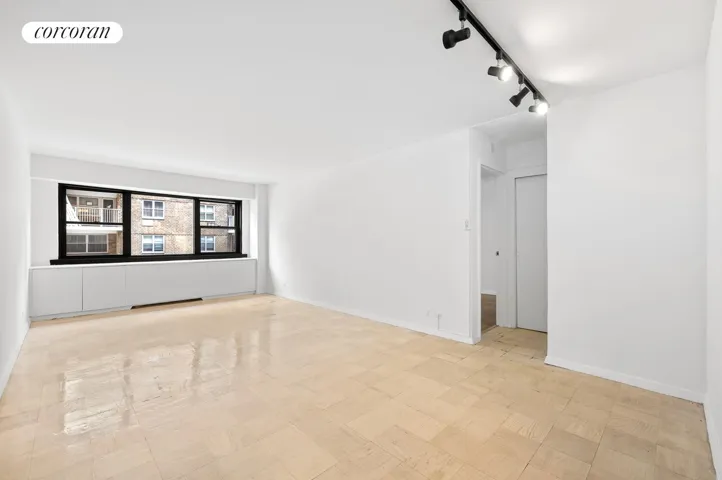 237 E 87TH Street, New York City, NY 10128