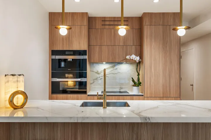 16 W 18th Street, New York City, NY 10011
