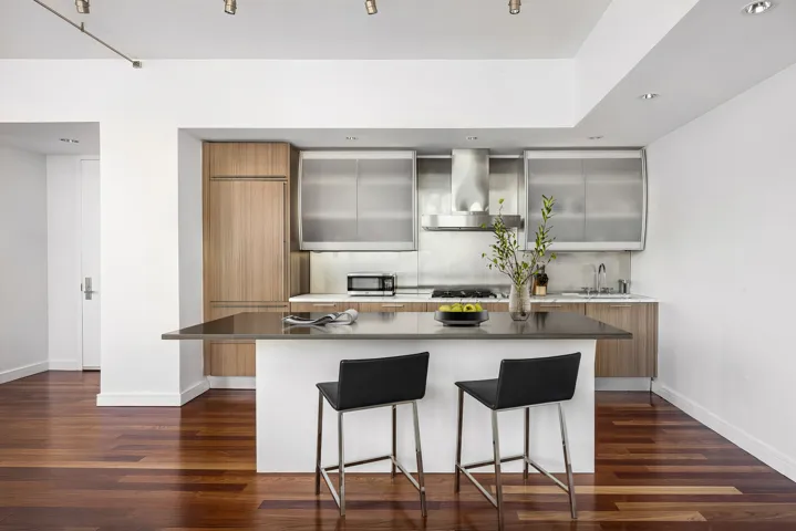 8 UNION S Square, New York City, NY 10003
