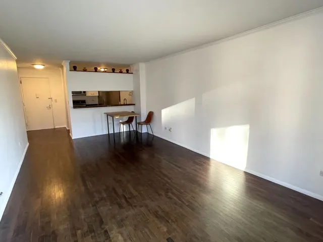 2 S END Avenue, New York City, NY 10280