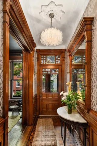 138 W 82nd Street, New York City, NY 10024