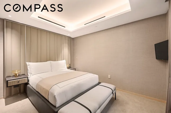 685 5th Avenue, New York City, NY 10022