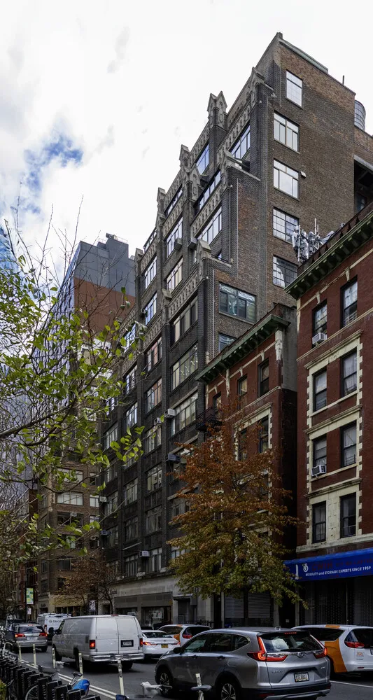 360 W 36th Street 6n, New York City, New York 10018, 3 Bedrooms Bedrooms, 6 Rooms Rooms,2 BathroomsBathrooms,Residential Lease,For Rent,36TH,RLS20061418 360 W 36th Street 6n, New York City, New York 10018, 3 Bedrooms Bedrooms, 6 Rooms Rooms,2 BathroomsBathrooms,Residential Lease,For Rent,36TH,RLS20061418