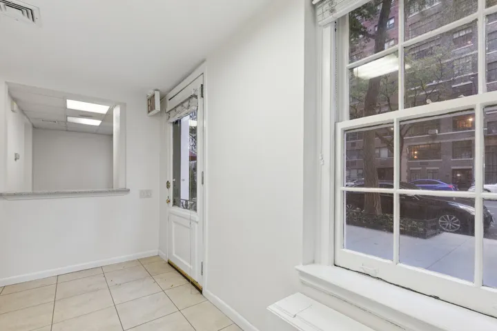 340 E 72ND Street, New York City, NY 10021