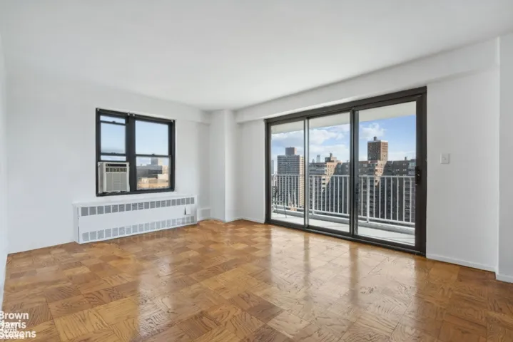 387 GRAND Street, New York City, NY 10002
