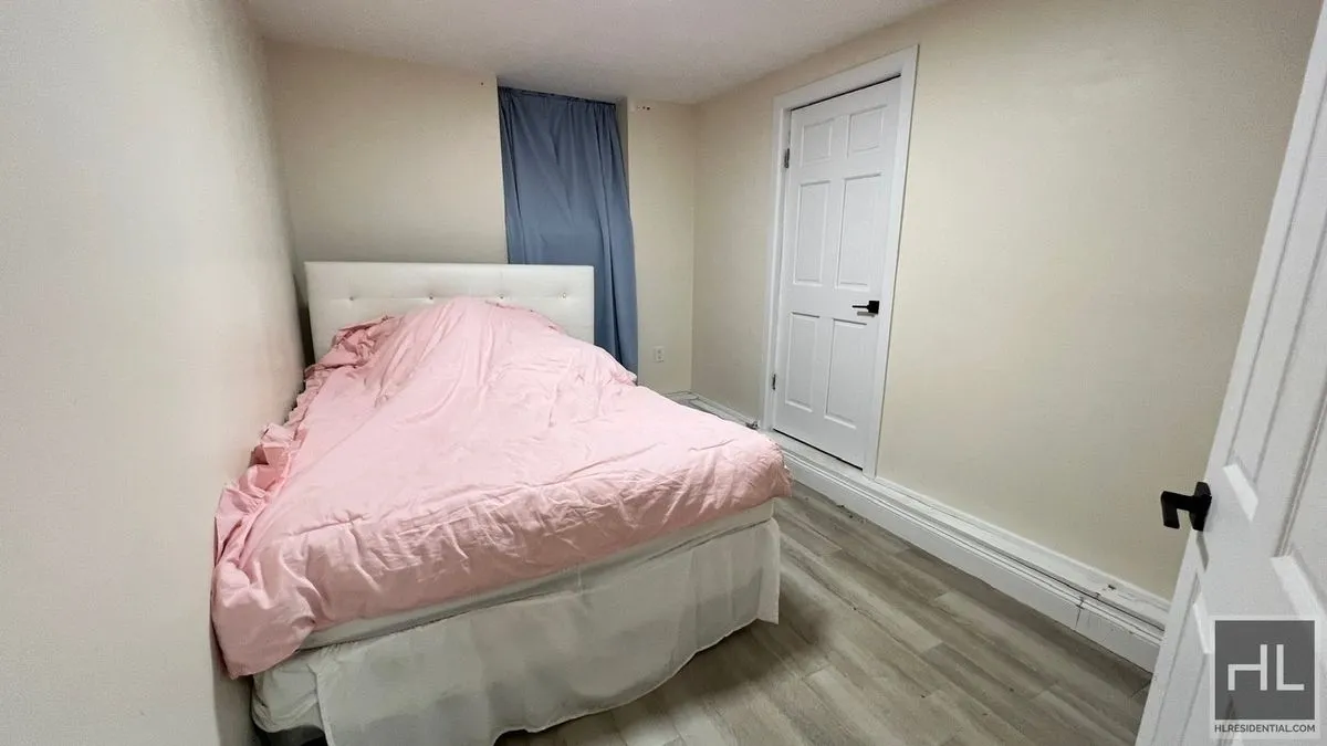 798 Miller Avenue Basement, New York City, New York 11207, 2 Bedrooms Bedrooms, 4 Rooms Rooms,1 BathroomBathrooms,Residential Lease,For Rent,Miller,RLS20064855 798 Miller Avenue Basement, New York City, New York 11207, 2 Bedrooms Bedrooms, 4 Rooms Rooms,1 BathroomBathrooms,Residential Lease,For Rent,Miller,RLS20064855
