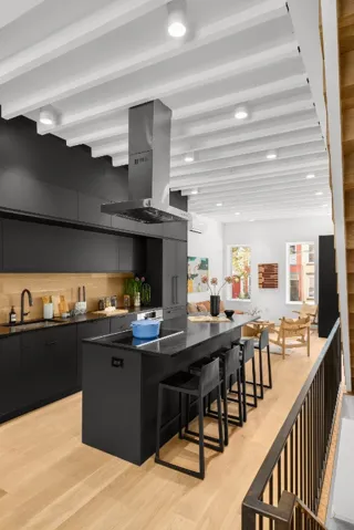 94 Pioneer Street 1, New York City, New York 11231, 3 Bedrooms Bedrooms, 6 Rooms Rooms,3 BathroomsBathrooms,Residential Lease,For Rent,Pioneer,RLS20065261