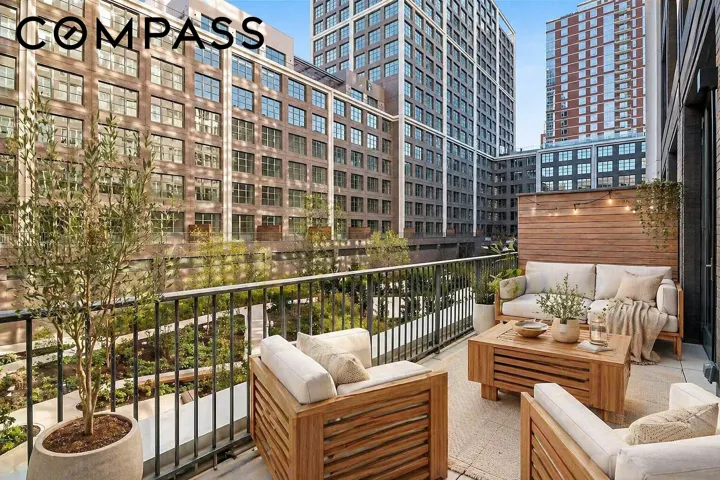 180 Front Street, New York City, NY 11201