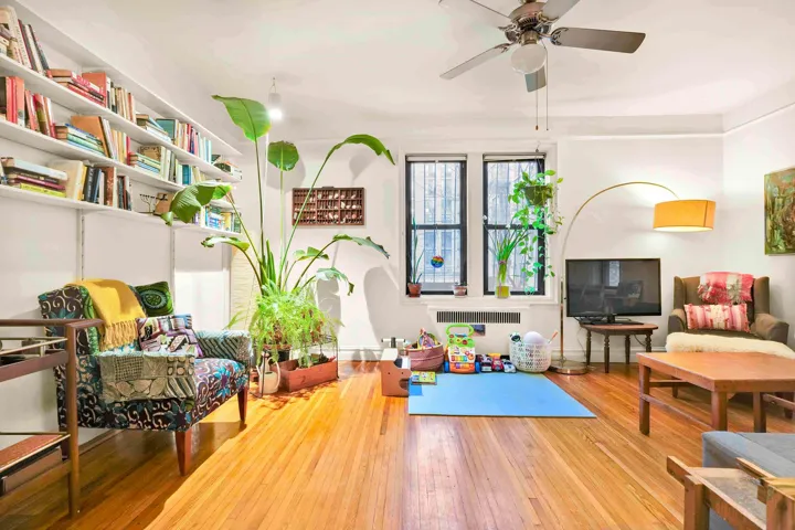 71 Ocean Parkway, New York City, NY 11218