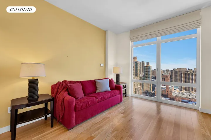 555 W 59TH Street, New York City, NY 10019